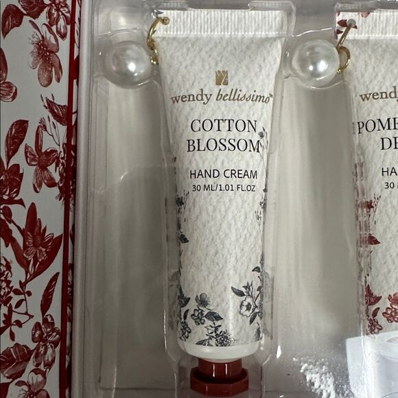 wendy bellissimo Hand CreamโCotton Blossom Pomegranate Delight Honey Almond 3pk - Picture 8 of 9